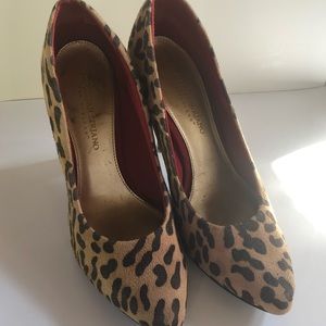 Leopard Christian Siriano pumps